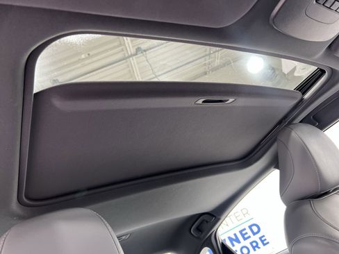 Used 2021 Toyota Avalon XLE w/ Moonroof Package image 21