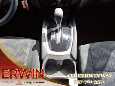 Used 2016 Nissan Rogue S AWD/4WD image 22