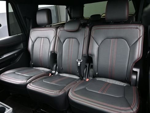 Used 2022 Ford Expedition Max Limited image 25