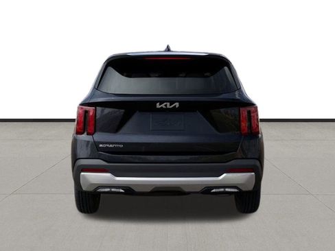 New 2025 Kia Sorento LX image 5
