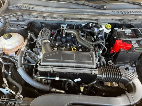 Used 2023 Ford Escape Active image 32