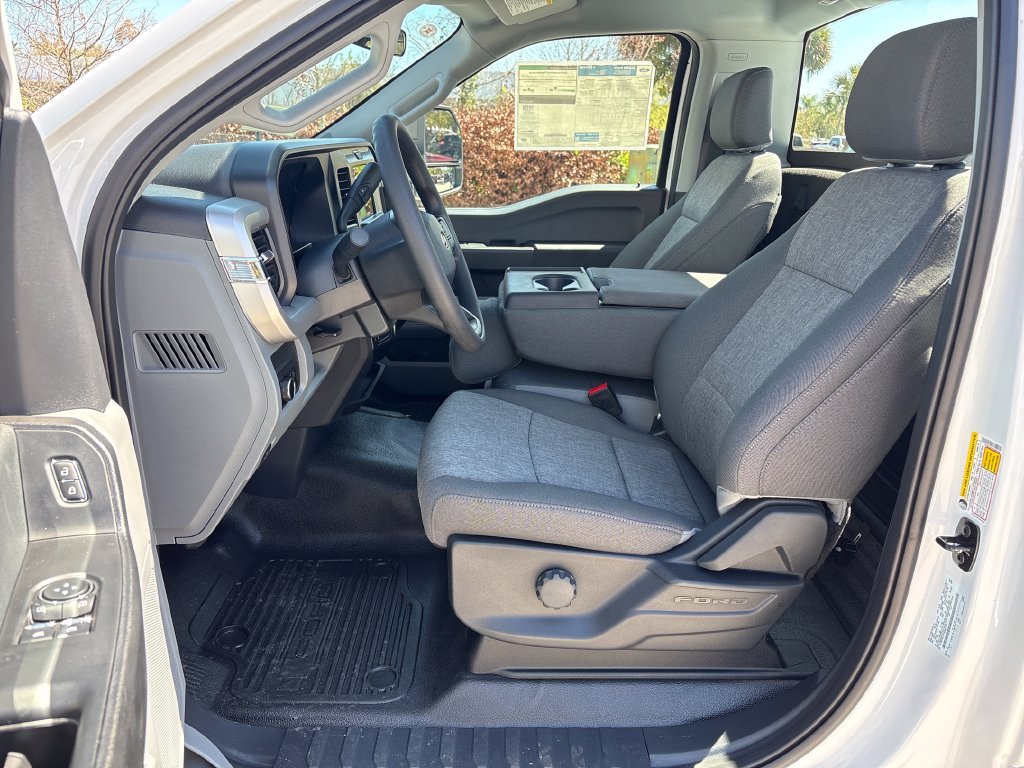 New 2026 Ford F350 XL w/ 360-Degree Camera Package RWD image 28