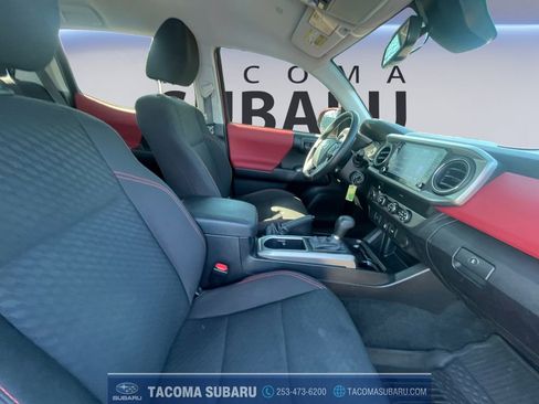 Used 2020 Toyota Tacoma SR5 image 17
