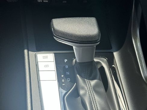 Used 2024 Hyundai Elantra SEL FWD image 28