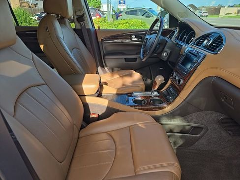 Used 2017 Buick Enclave Premium w/ Experience Buick Package FWD image 38