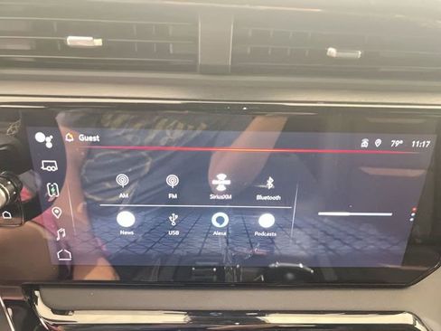 Used 2025 GMC Sierra 2500 AT4 image 12