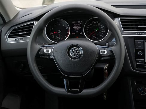 Used 2021 Volkswagen Tiguan S FWD image 9