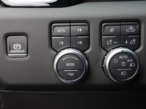 Used 2025 GMC Sierra 2500 Denali Ultimate image 22