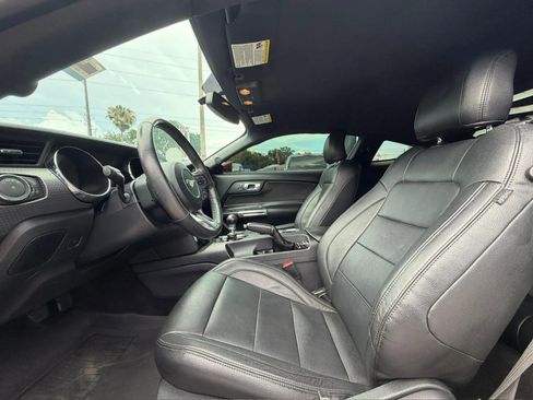 Used 2016 Ford Mustang GT w/ GT Performance Package RWD image 11