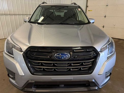 Certified 2023 Subaru Forester Premium AWD/4WD image 3