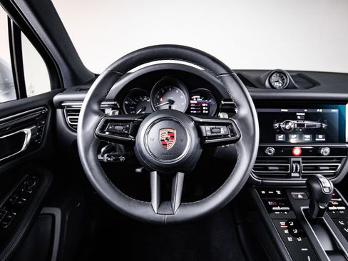 Certified 2026 Porsche Macan S AWD/4WD image 26