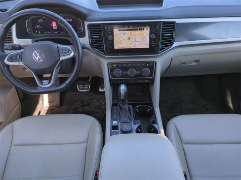 Used 2021 Volkswagen Atlas SEL R-Line image 34