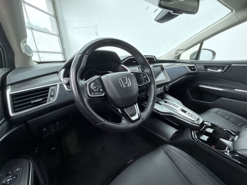 Used 2018 Honda Clarity Touring image 12