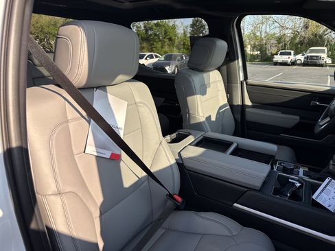 New 2026 Toyota Tundra Limited AWD/4WD image 36
