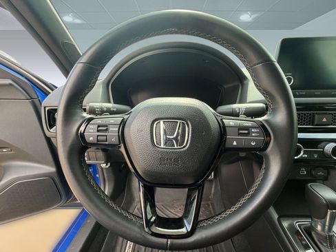 Used 2023 Honda Civic Sport image 11