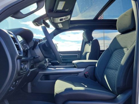 New 2026 RAM 1500 4x4 Crew Cab image 21