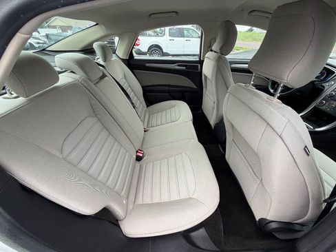 Used 2018 Ford Fusion S FWD image 12