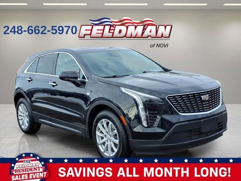 Used 2023 Cadillac XT4 Luxury w/ Cold Weather Package image 3