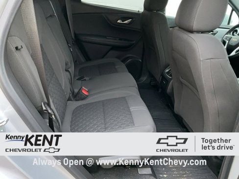 Used 2022 Chevrolet Blazer LT image 9