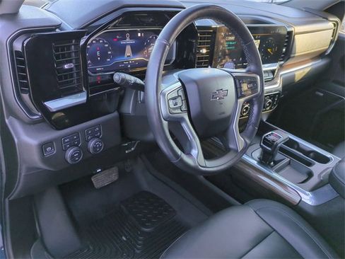 Certified 2022 Chevrolet Silverado 1500 RST w/ Convenience Package II image 11