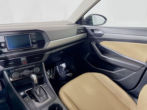 Used 2020 Volkswagen Jetta SE FWD image 22