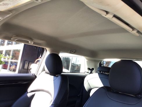 Used 2020 MINI Cooper SE w/ 6.5" Touchscreen Package image 21