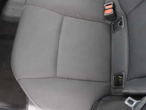 Used 2021 Toyota Corolla LE FWD image 17