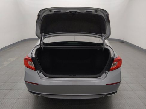 Used 2019 Honda Accord LX image 29