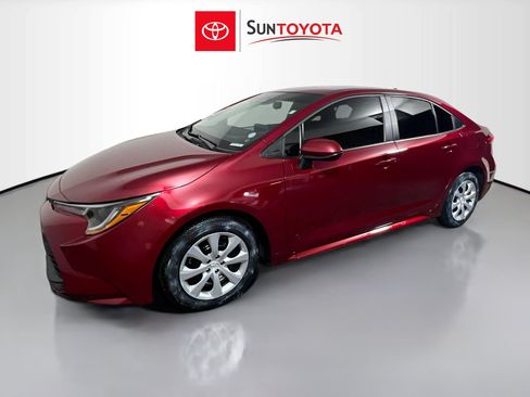 Used 2024 Toyota Corolla LE FWD image 9
