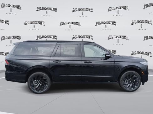 New 2026 Lincoln Navigator L Reserve AWD/4WD image 7