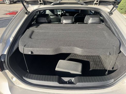 Used 2023 MAZDA MAZDA3 s FWD image 5