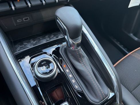 New 2026 GMC Canyon AT4 AWD/4WD image 22