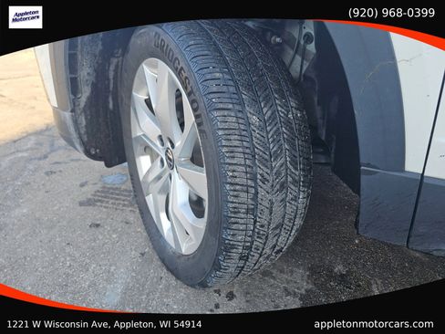 Used 2023 Volkswagen Taos S image 41