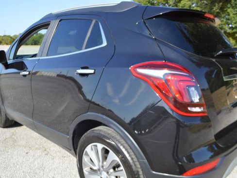 Used 2019 Buick Encore Preferred w/ Safety Package FWD image 5