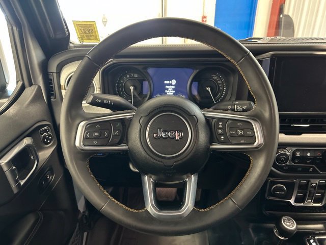 Used 2024 Jeep Wrangler Unlimited Sahara AWD/4WD image 15