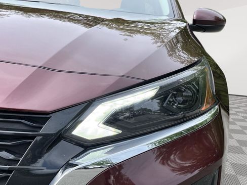 Used 2024 Nissan Altima 2.5 SV w/ SV Premium Package AWD/4WD image 10