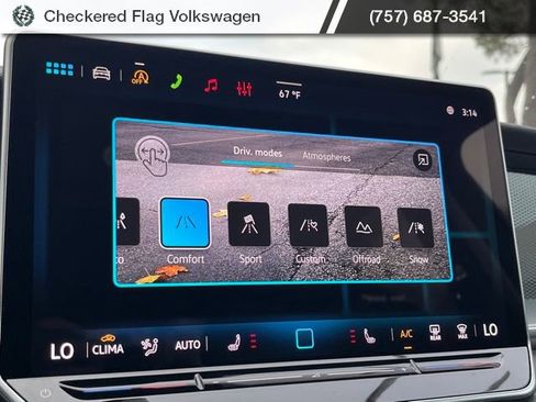 New 2026 Volkswagen Tiguan SE image 40