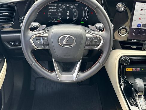 Used 2024 Lexus NX 350h AWD image 11