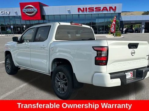 Certified 2025 Nissan Frontier SV image 5