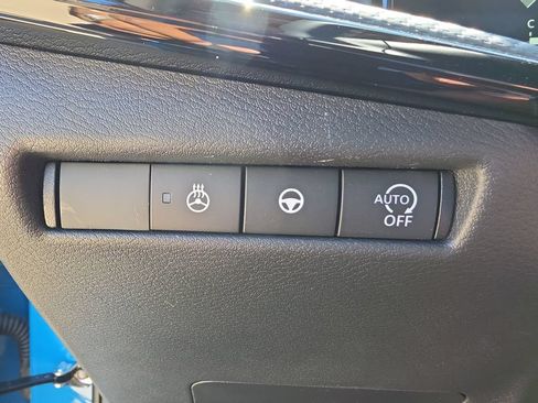 New 2026 Nissan Kicks SR w/ SR Premium Package FWD image 38
