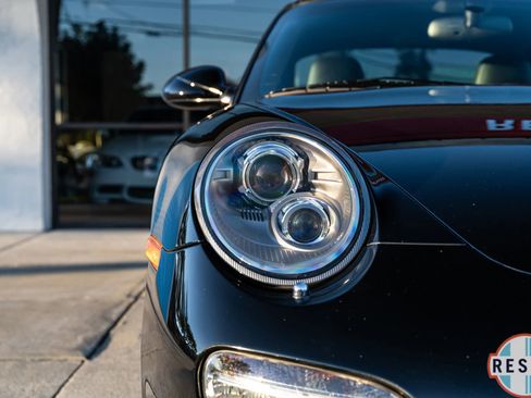 Used 2012 Porsche 911 Carrera 4S image 23