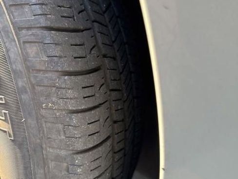 Used 2018 Toyota Corolla LE image 20