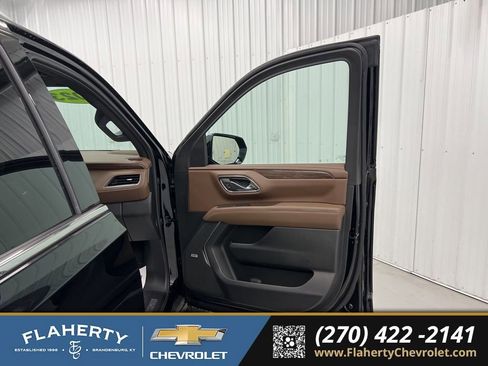 Used 2023 Chevrolet Tahoe High Country image 14