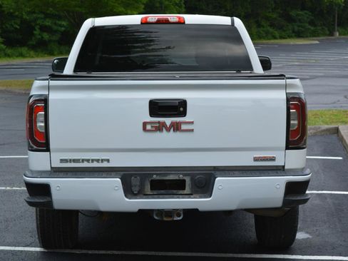 Used 2016 GMC Sierra 1500 SLE w/ All-Terrain Package AWD/4WD image 6