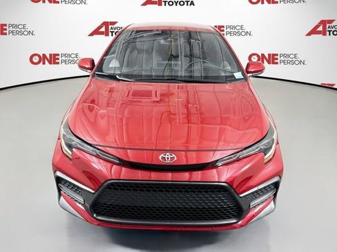 Used 2020 Toyota Corolla SE w/ Carpet Mat Package (TMS) FWD image 2