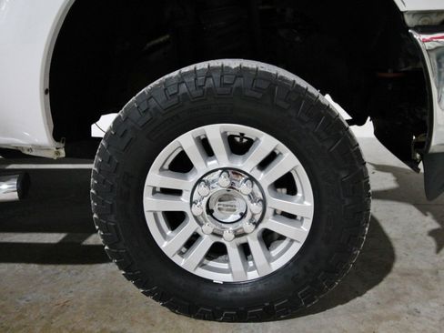 Used 2015 Ford F350 XLT w/ XLT Value Package image 17