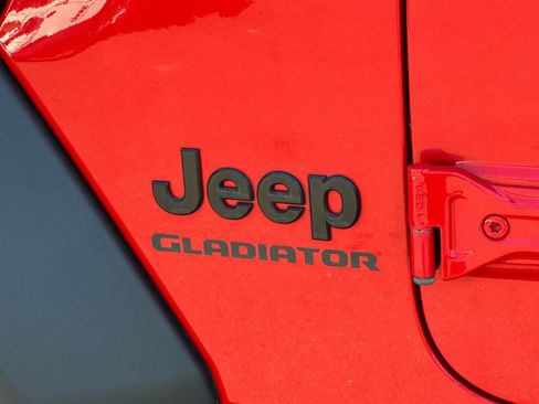 Used 2021 Jeep Gladiator Sport w/ Trailer Tow Package AWD/4WD image 34