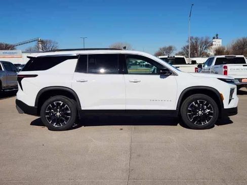 Used 2025 Chevrolet Equinox LT image 5