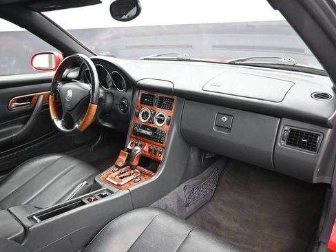 Used 2002 Mercedes-Benz SLK 320 image 27