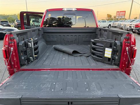 Used 2019 Ford F150 Raptor w/ Equipment Group 802A Luxury image 21